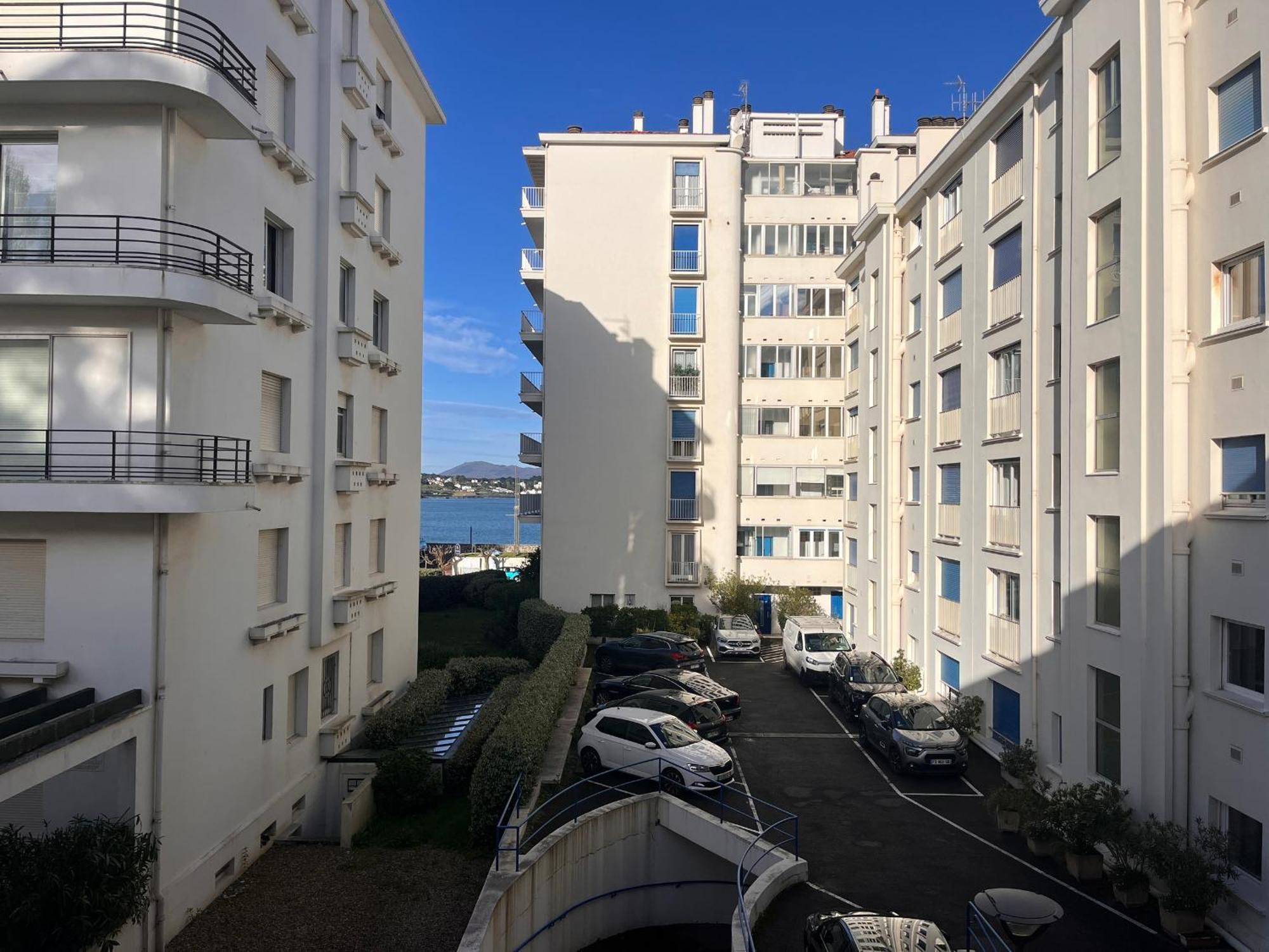 Appartement Charme A 2 Pas De La Avec Parking A St-jean-de-luz - Fr-1-239-1032 Saint-Jean-de-Luz
